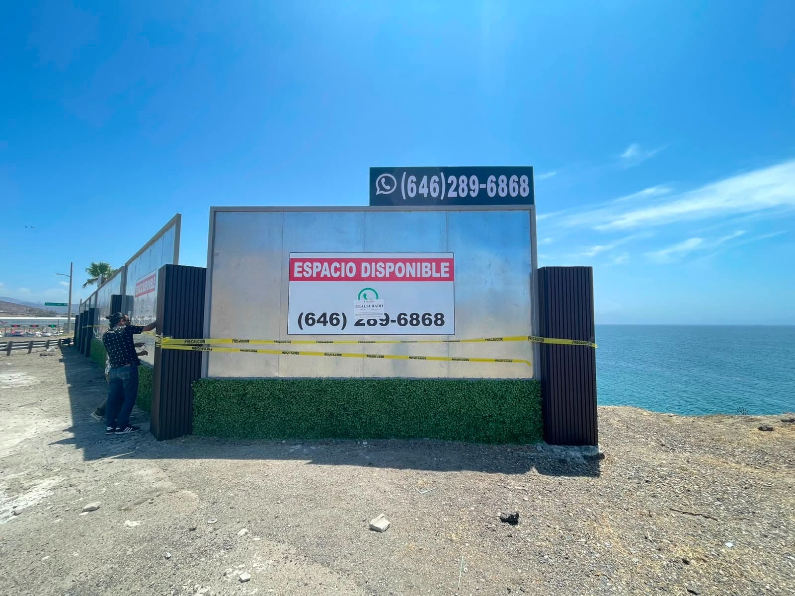 Clausura Gobierno de Ensenada vallas publicitarias irregulares en la caseta San Miguel