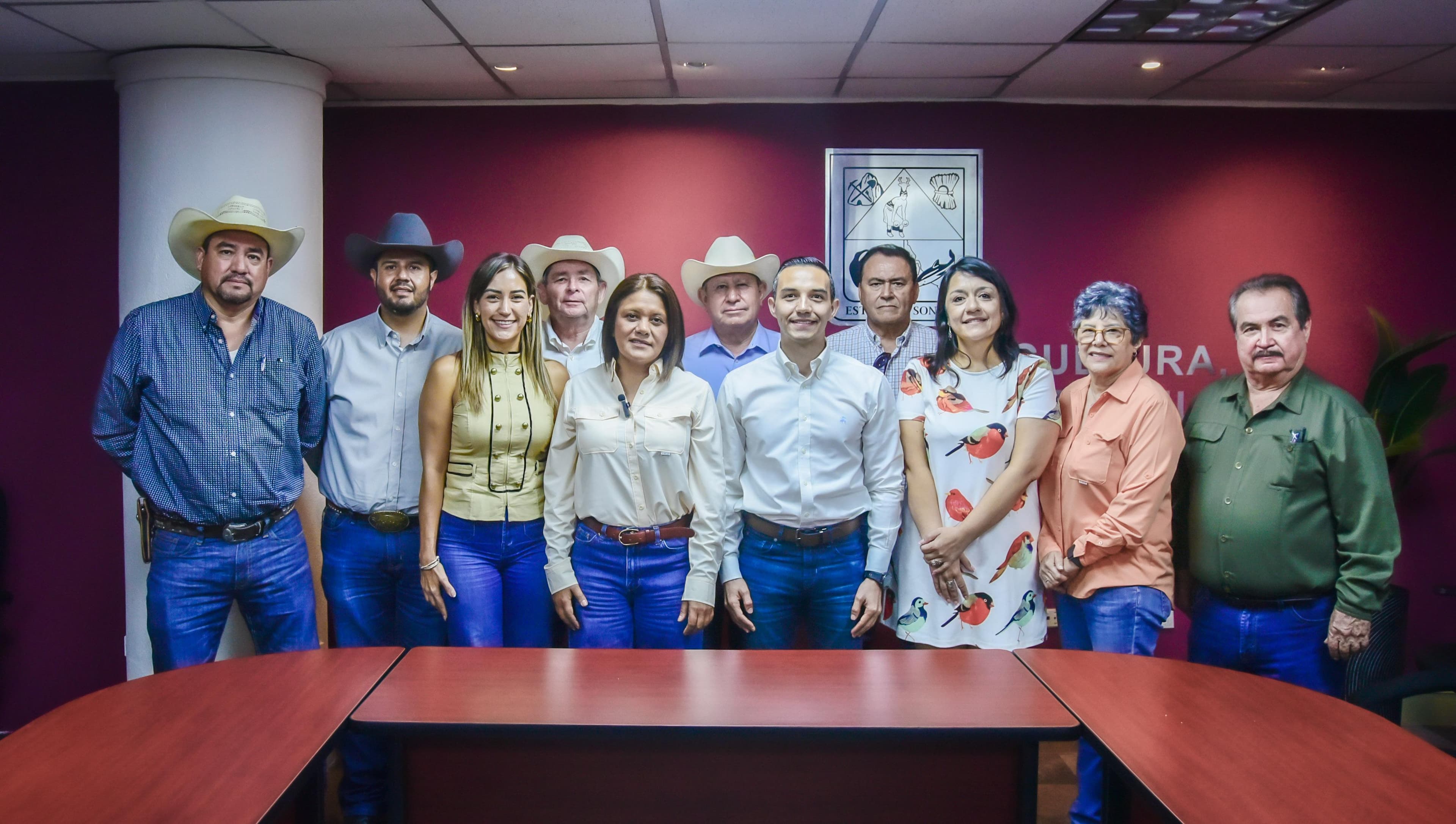 Baja California y Sonora acuerdan agenda regional para ganado, alfalfa, dátil y sanidad agropecuaria