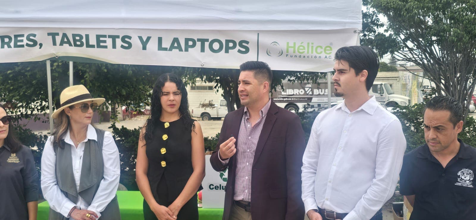 Fundación Hélice impulsa en Ensenada jornada para sacar electrónicos, pilas y papel de la basura