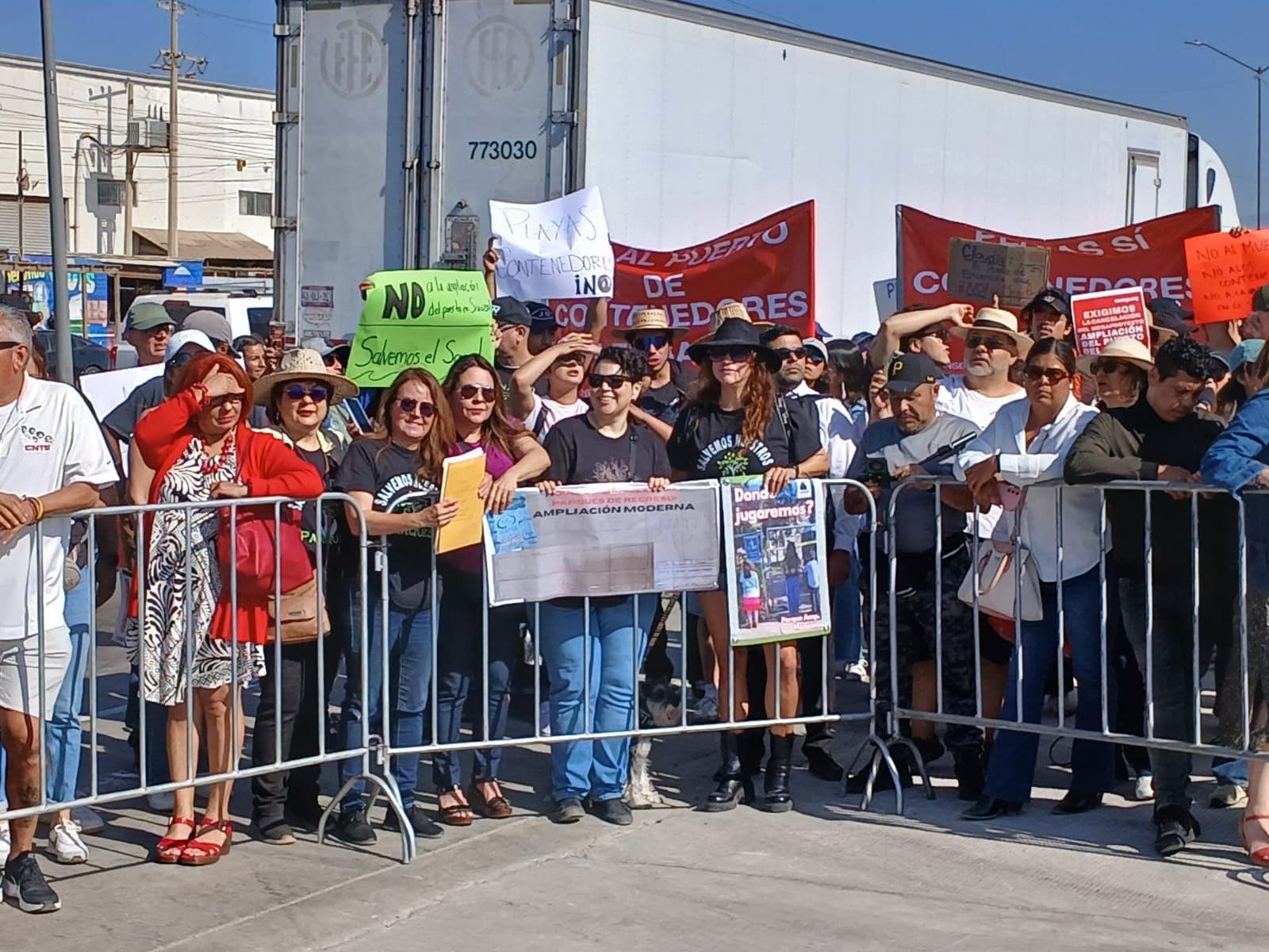 Dina Montoya lleva hasta Sheinbaum expediente por disputa del Parque de la Moderna