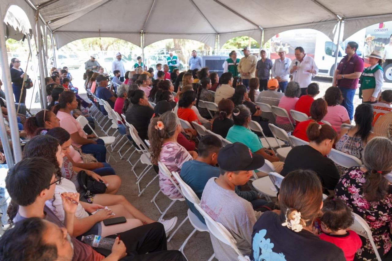 Refuerzan servicios de salud y bienestar para familias en Islas Agrarias B